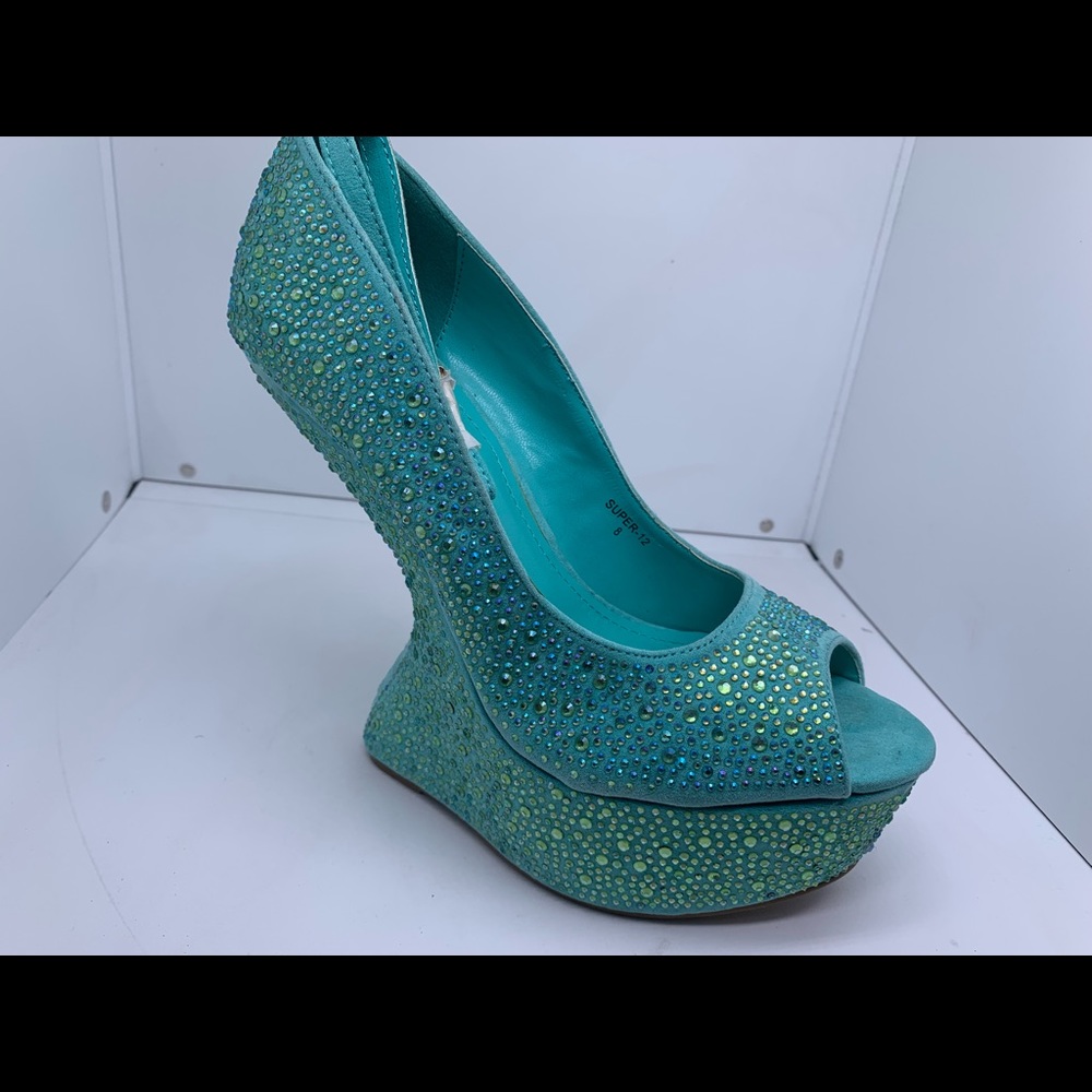 Green glittery heel